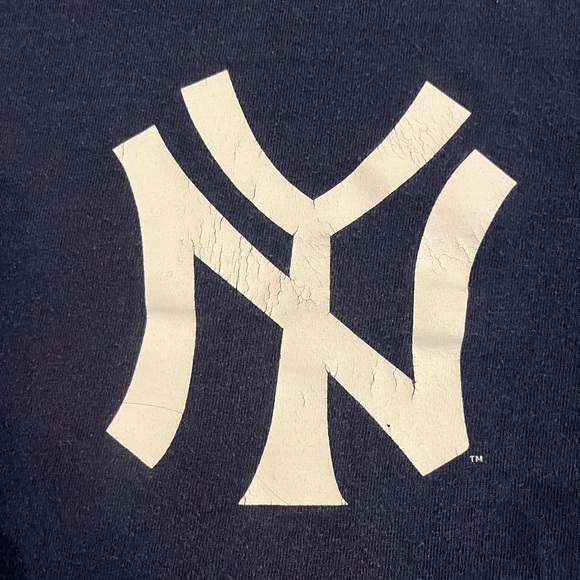 Vintage Yogi Berra Yankees T-Shirt Size Medium - Picture 3 of 4